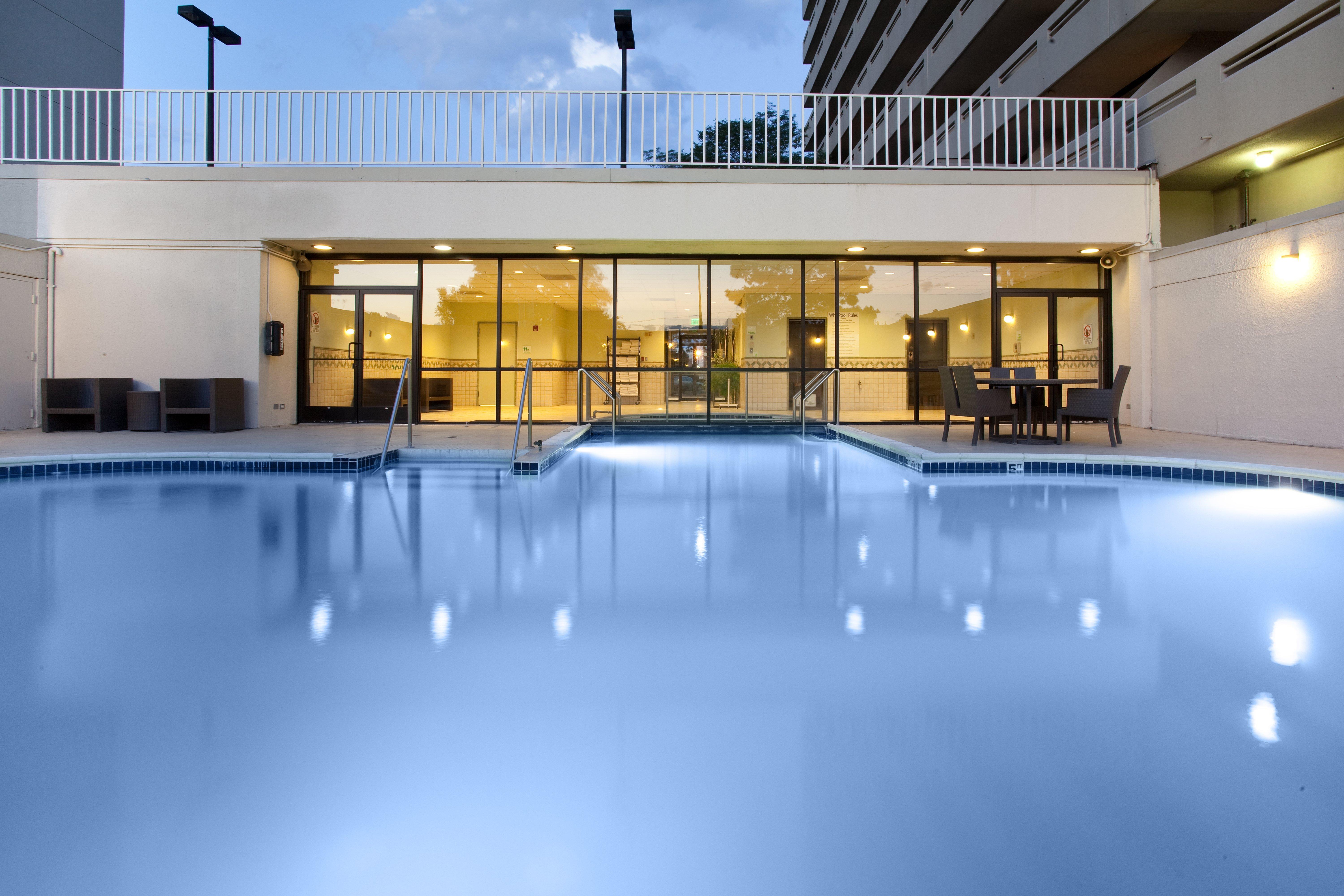 Holiday Inn Denver East By Ihg Buitenkant foto