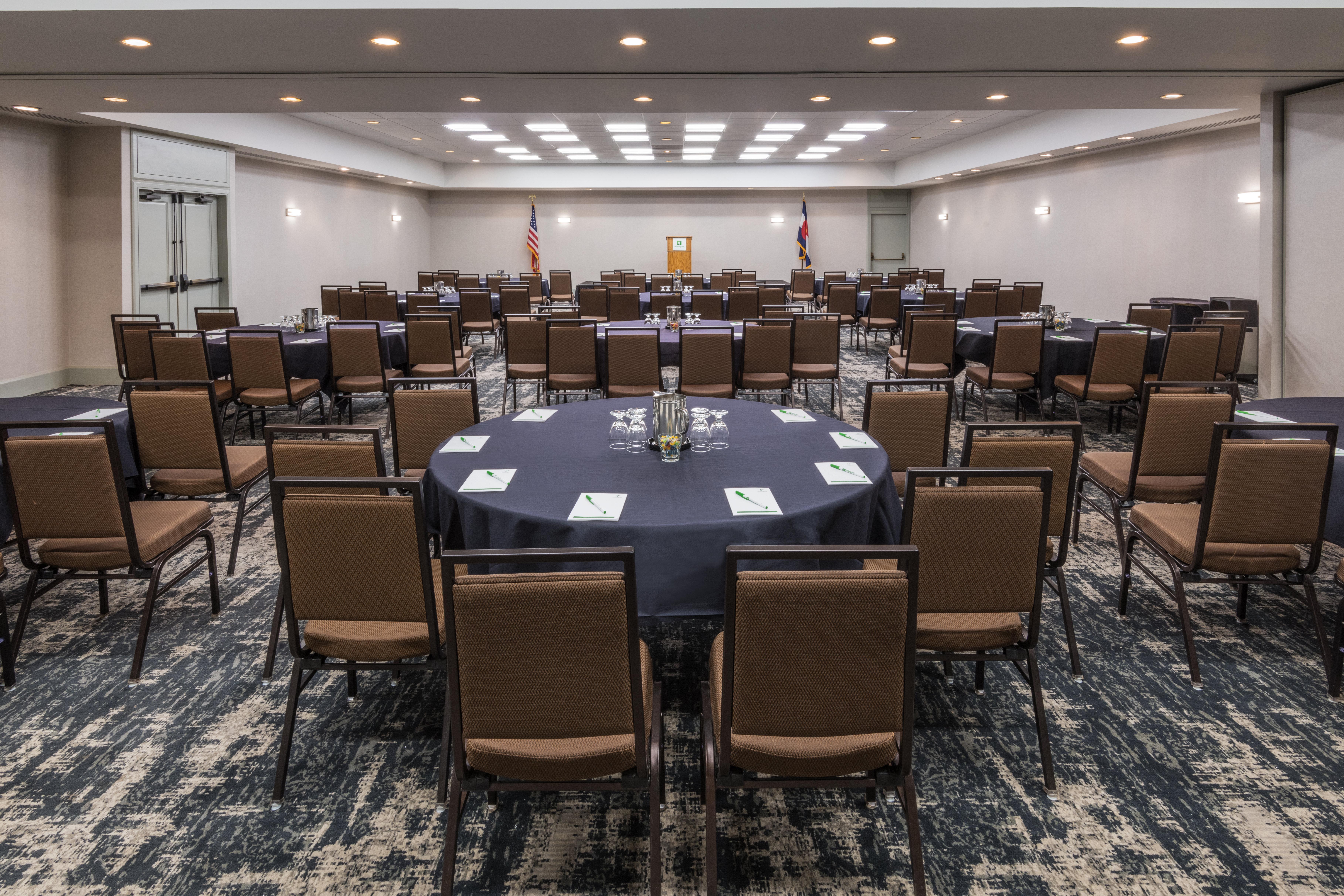 Holiday Inn Denver East By Ihg Buitenkant foto